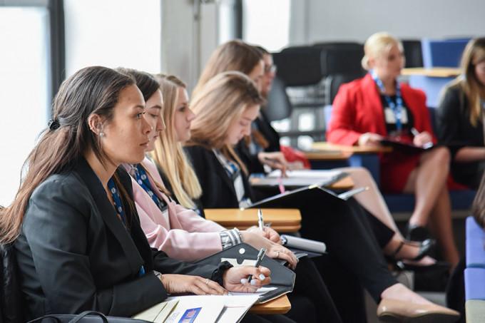 Communication studies can open doors. Image of Women's Leadership Symposium.